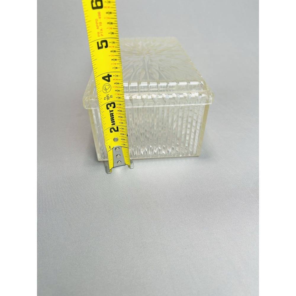 Vintage Plastic Vanity Box With Lid - Picture 13 of 13